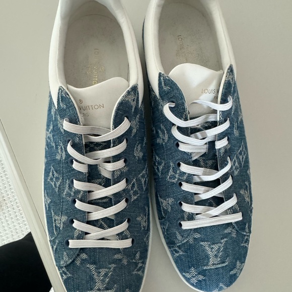 ‼️Authentic men's Louis Vuitton sneakers size 8‼️ - Picture 6 of 6